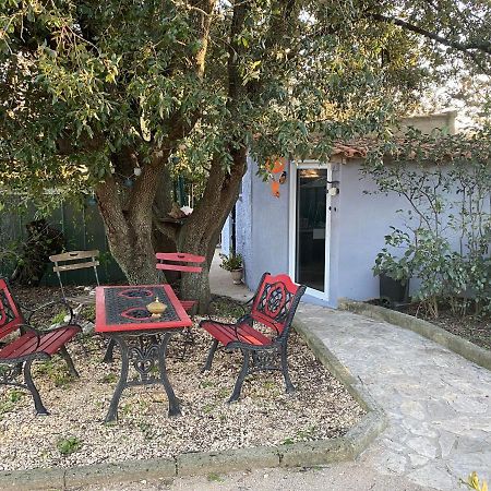 Studio Havre De Paix Au Pont Du Gard Piscine Et Jacuzzi Chez Valerie Payre Villa Vers Pont du Gard Exterior photo