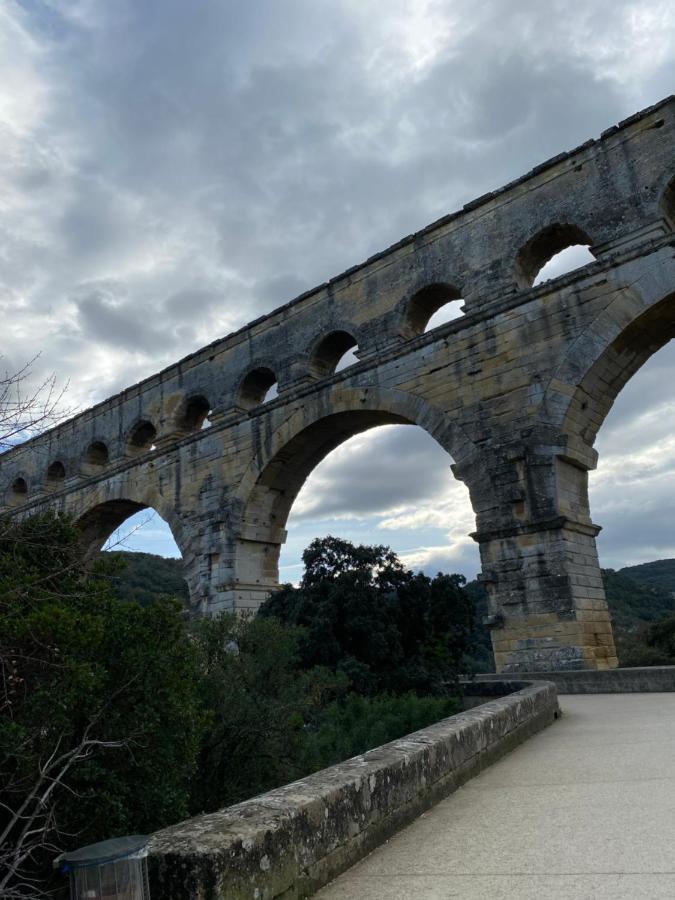 Studio Havre De Paix Au Pont Du Gard Piscine Et Jacuzzi Chez Valerie Payre Villa Vers Pont du Gard Exterior photo